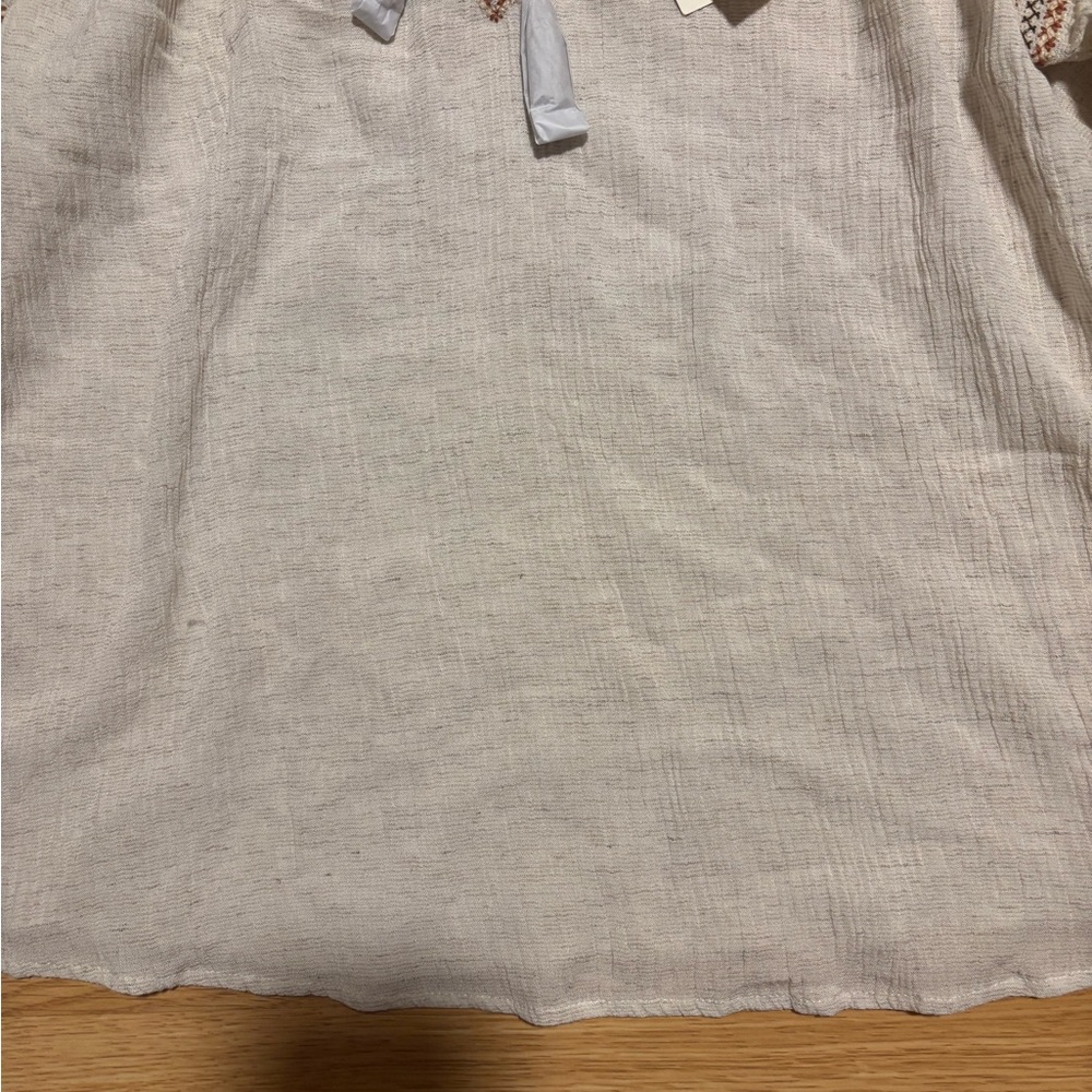 New “Love stitch” blouse size Medium with tag - Picture 3 of 6